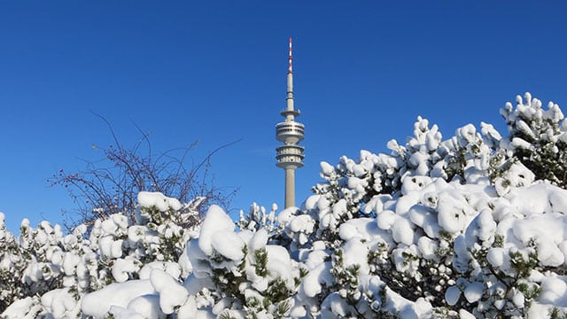 Schnee im Olympiapark München